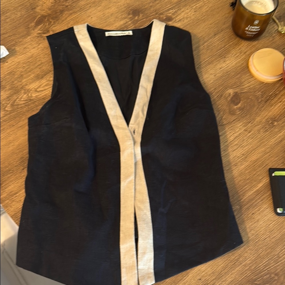 Abercrombie Black and Tan Sleeveless Top